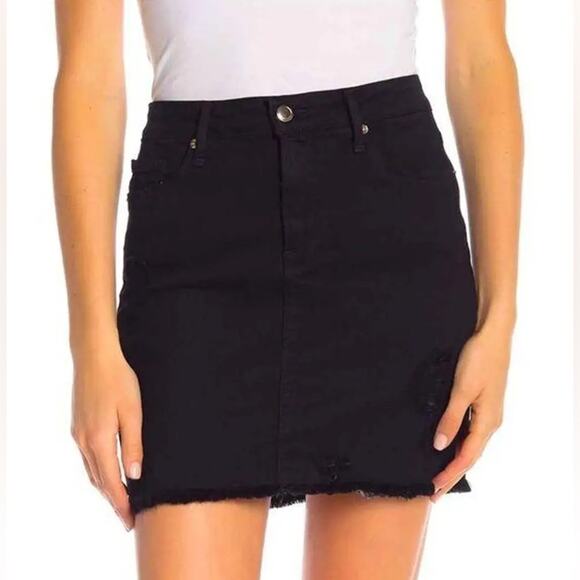 Good American Black Distressed Raw Hem Denim
Mini Skirt Size 6/28 - Picture 1 of 9